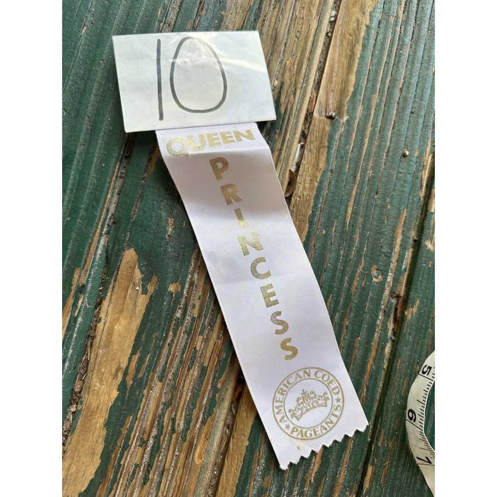 Vintage American Coed Pageants Queen Princess Ribbon White Gold Foil Award - Picture 2 of 5